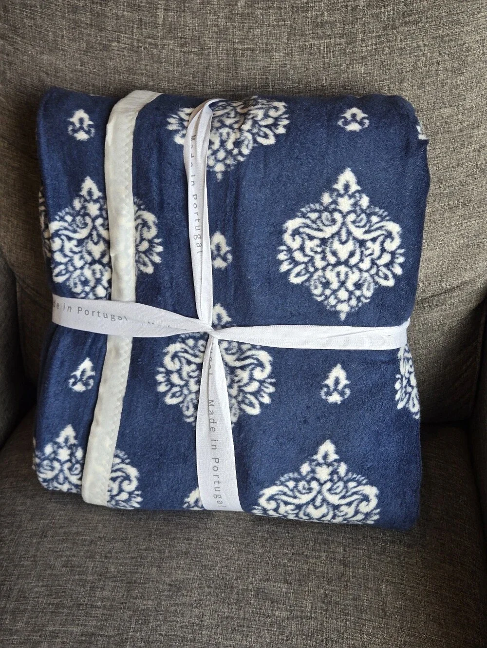 Docofil White King Size Blanket